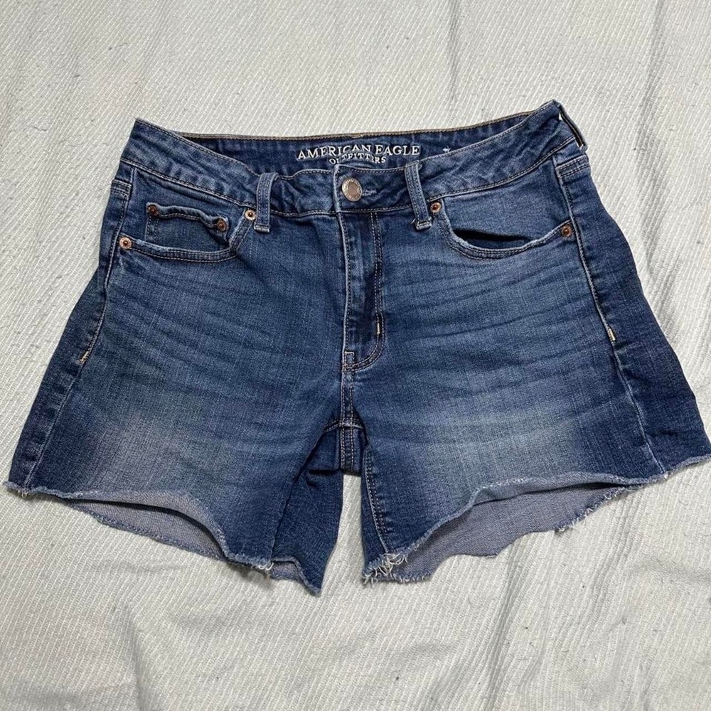 American Eagle Tomgirl Midi Stretch Denim Shorts Size 6
